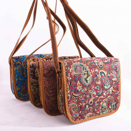 ویژگی بارز انواع ترمه رنگی