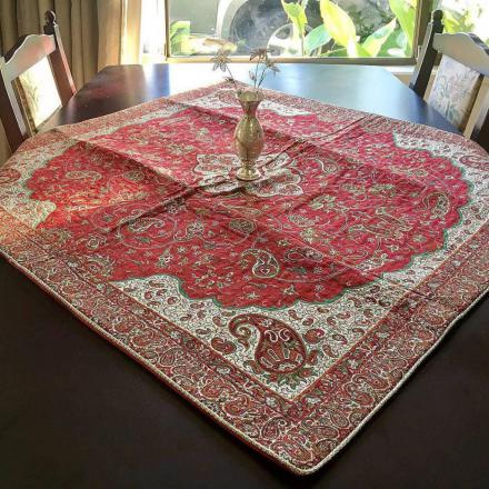 تولید انواع پارچه ترمه قرمز