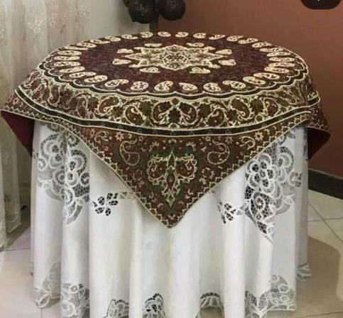 استفاده از رومیزی ترمه برای میزه خاطره ها